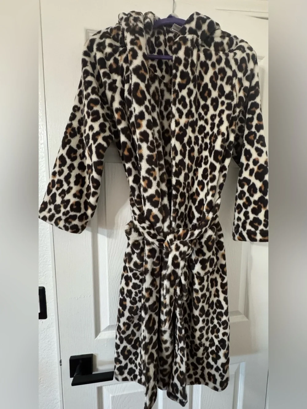 Tucker + Tate Leopard Print Fleece Robe & Pajama Pants - White, Black, Brown